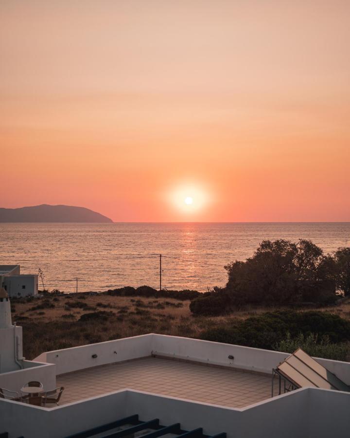 Venardos Hotel Agia Pelagia  ภายนอก รูปภาพ