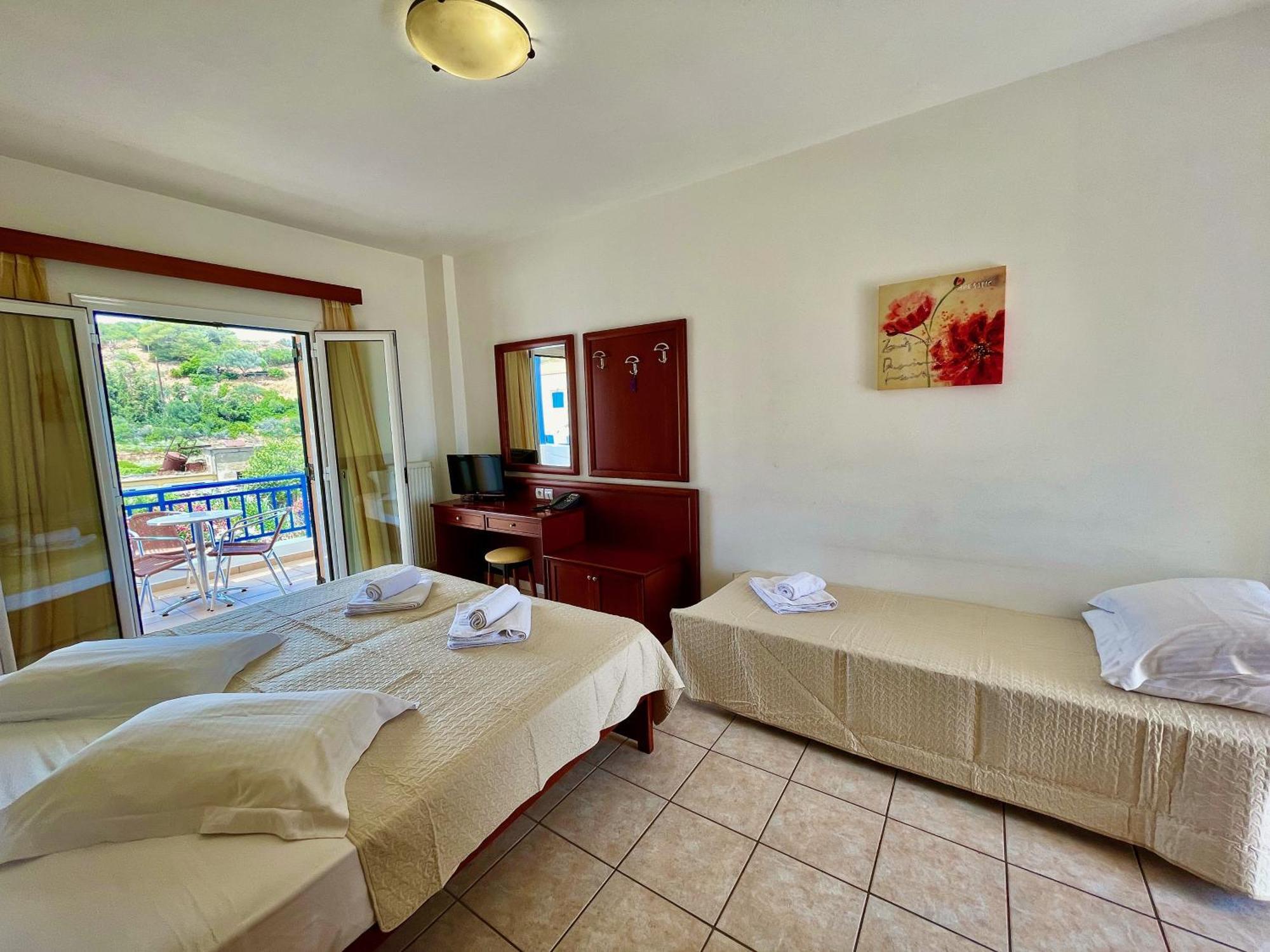 Venardos Hotel Agia Pelagia  ภายนอก รูปภาพ